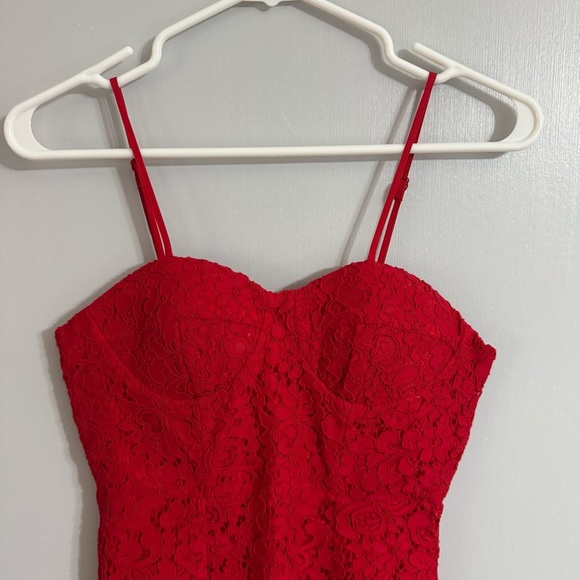 Bardot Pierre Lace Dress in Lava Red Size XS - Picture 5 of 16